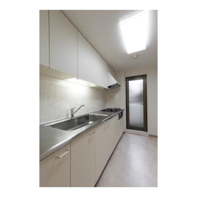 ※写真は同タイプ住戸です。(キッチン)