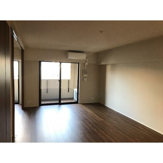 (居間)