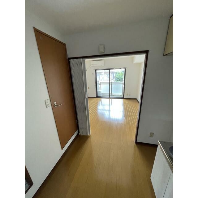 (玄関)