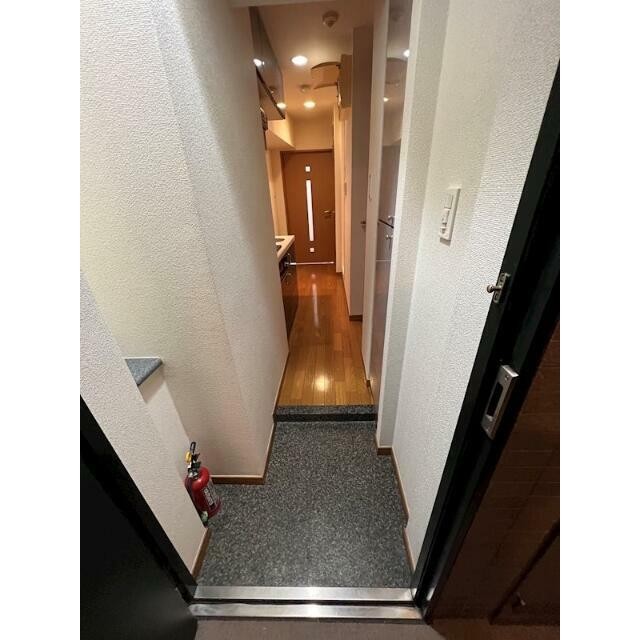 (玄関)