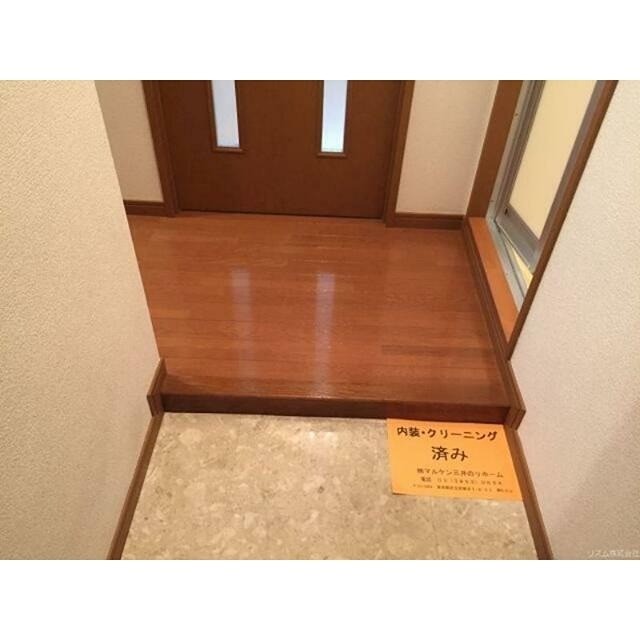 ※同仕様写真含む(玄関)
