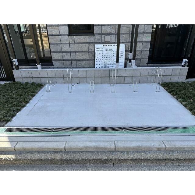 自転車駐輪場