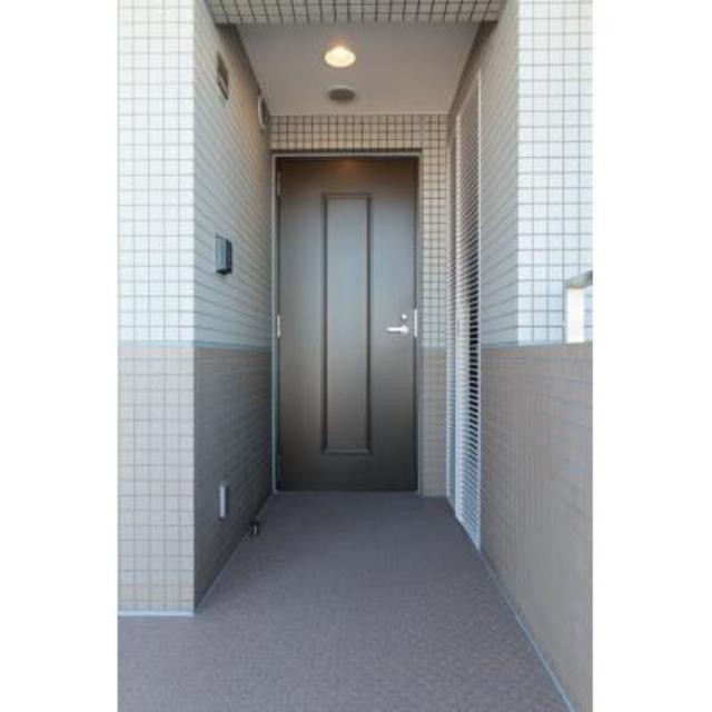 ※写真は同タイプ住戸です。(玄関)