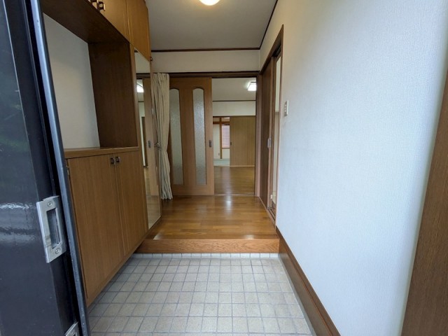 (玄関)
