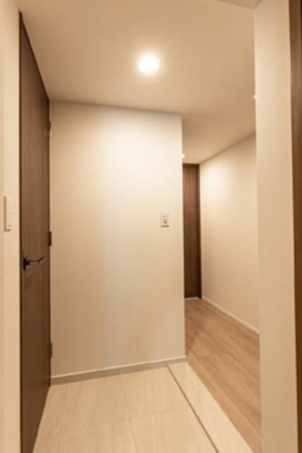 ※写真は同タイプ住戸です。(玄関)