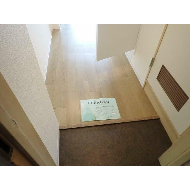 (玄関)