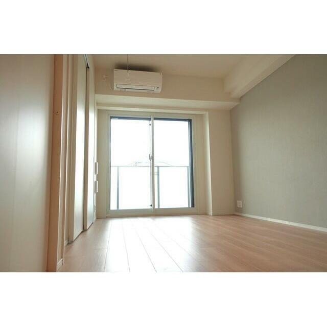 ※写真は同タイプ住戸です。(居間)