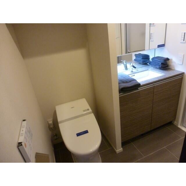 ※同仕様写真含むは(内装)