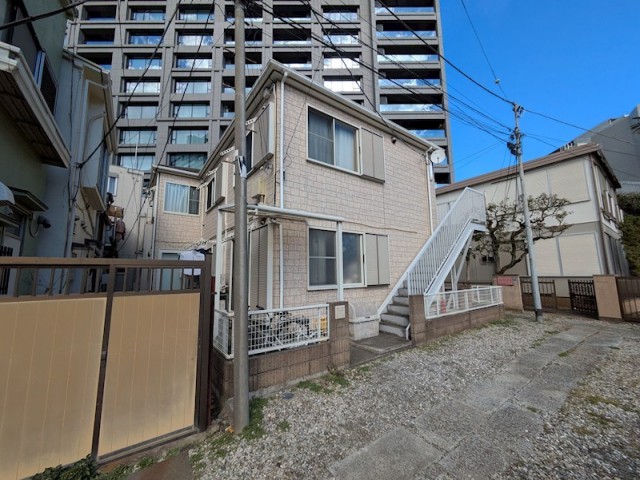 港区南麻布４丁目 【賃貸居住】アパート