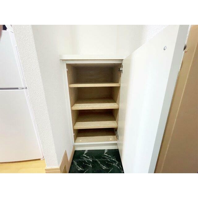 (玄関)