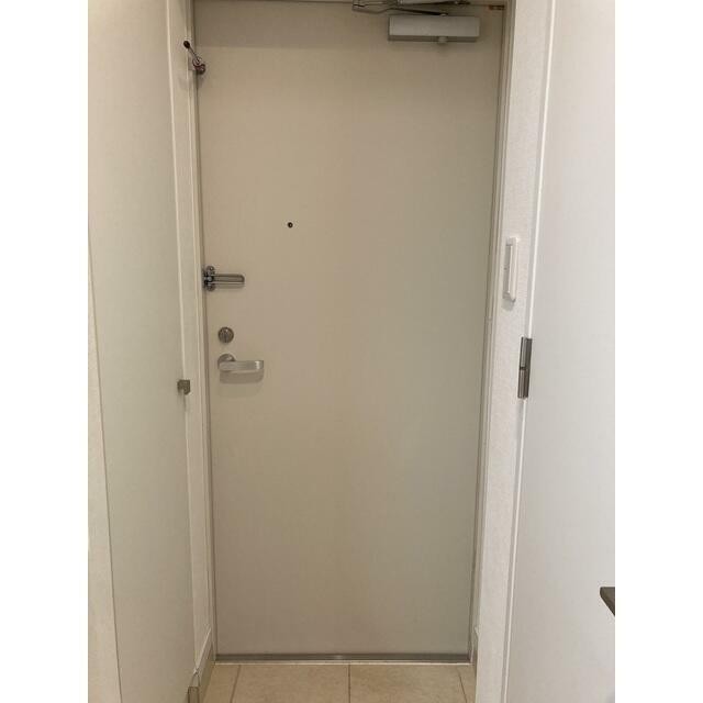(玄関)