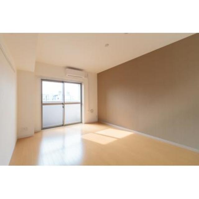 ※写真は同タイプ住戸です。(居間)