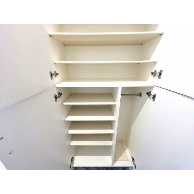 (玄関)