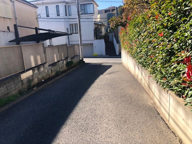 (玄関)