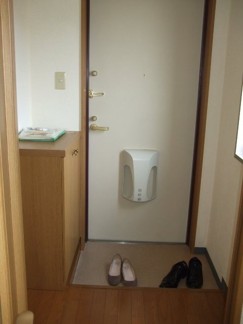 (玄関)