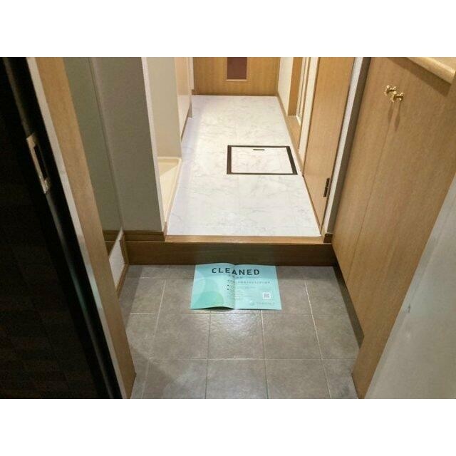 (玄関)