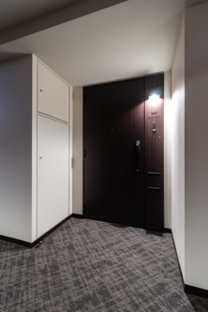 ※写真は同タイプ住戸です。(玄関)