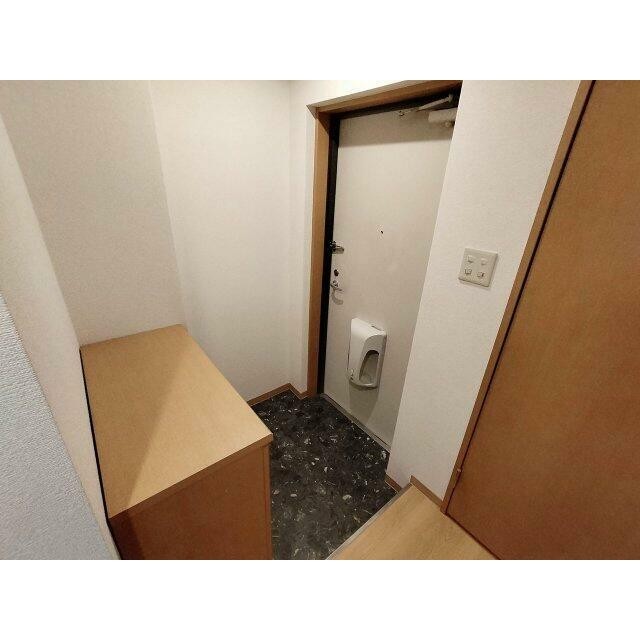 (玄関)