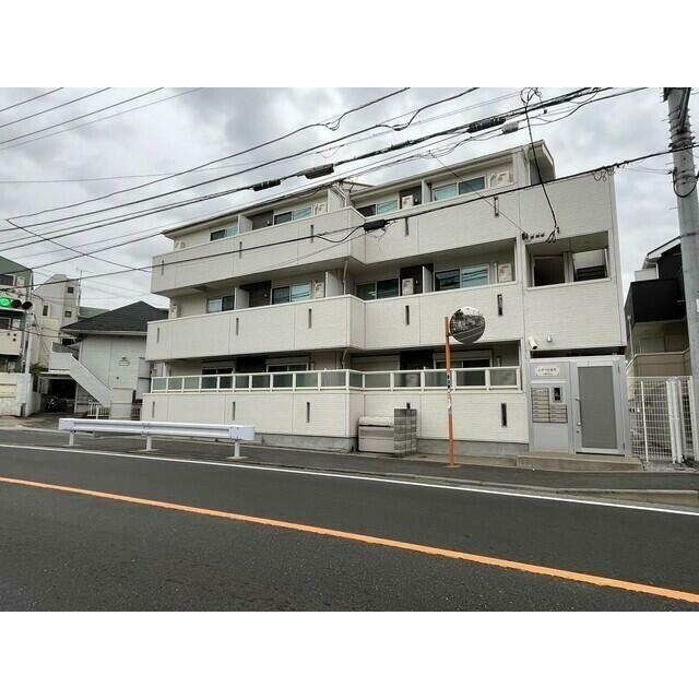 横浜市鶴見区上の宮１丁目 【賃貸居住】アパート