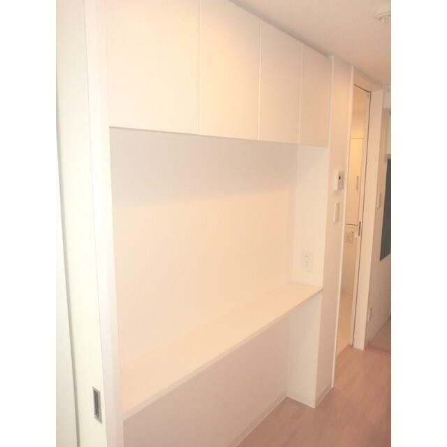 キッチン後ろの物置台