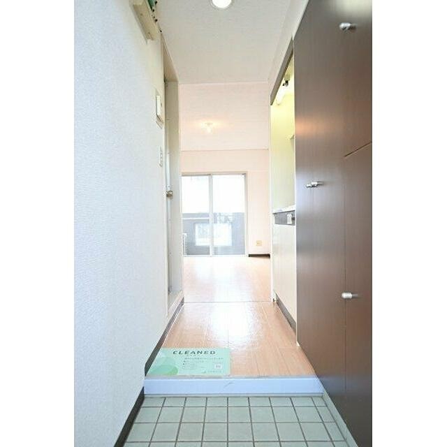 ※同仕様写真含む(玄関)