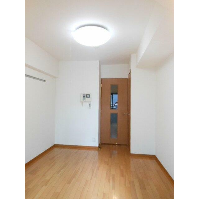 使い勝手のいい寝室です