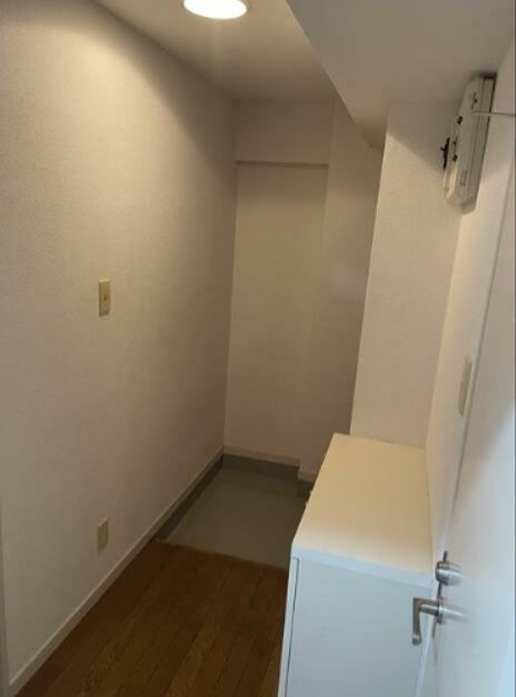 (玄関)