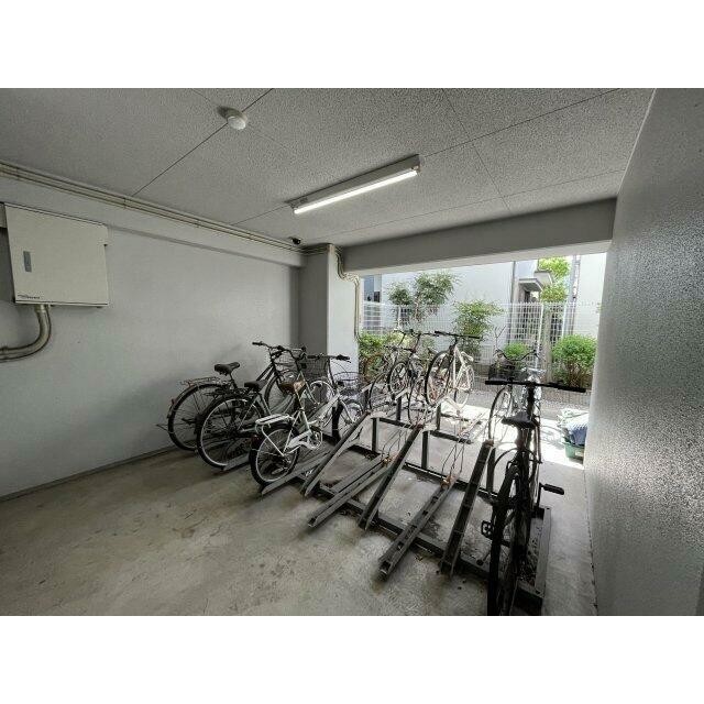 駐輪場