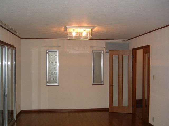 (居間)