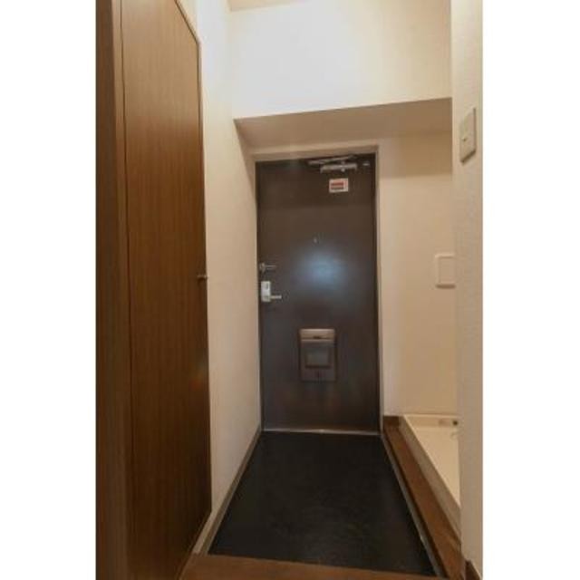 ※写真は同タイプ住戸です。(玄関)
