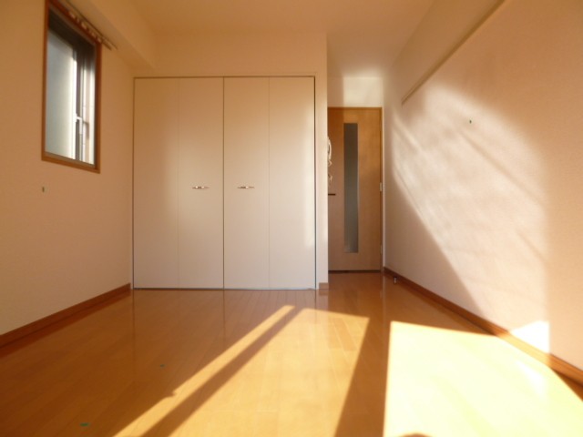 (居間)