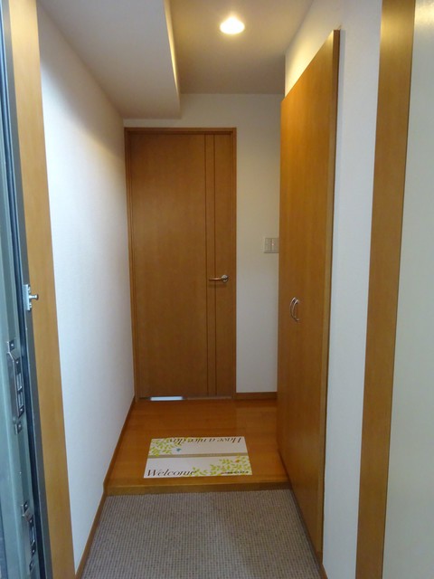 (玄関)