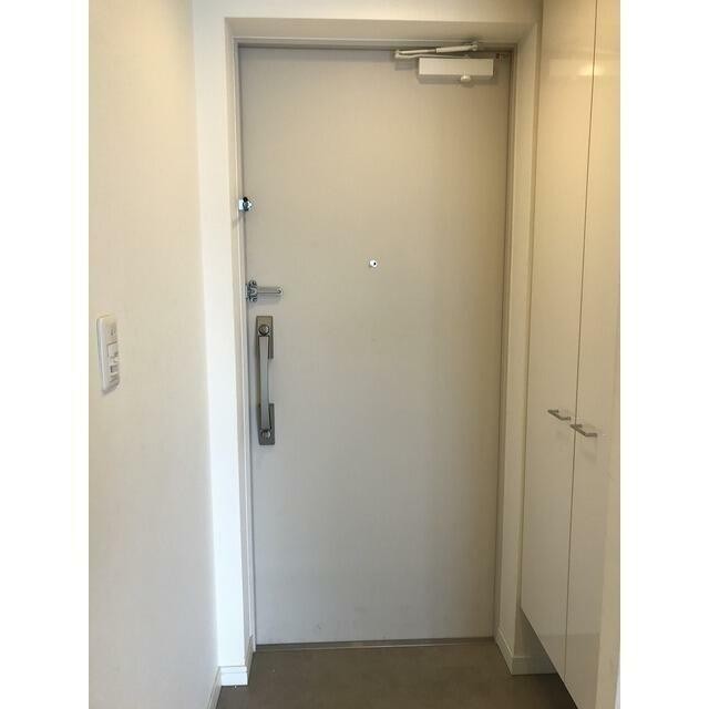 (玄関)