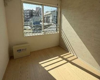 (居間)