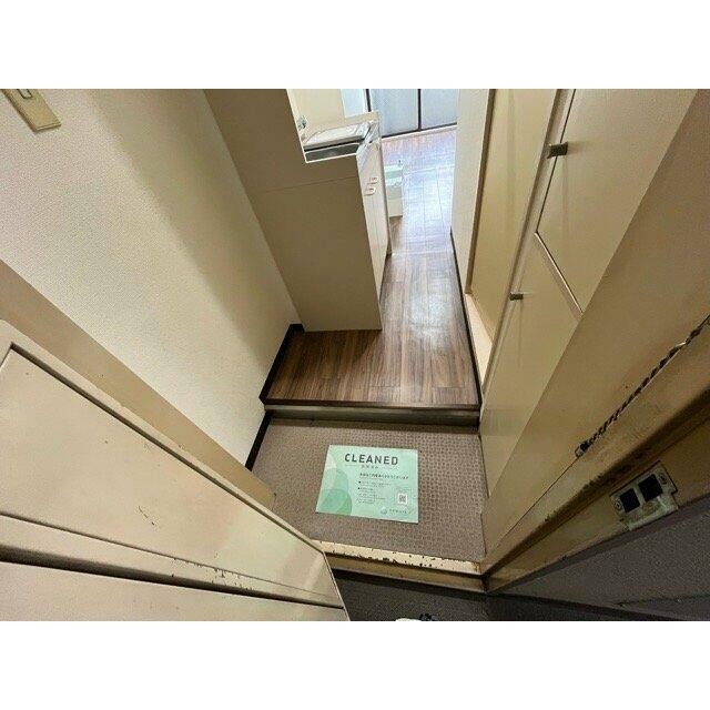 (玄関)