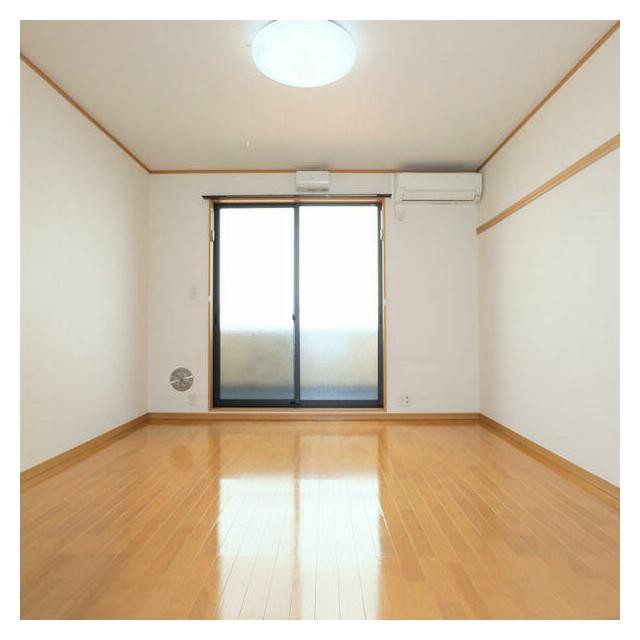 (居間)