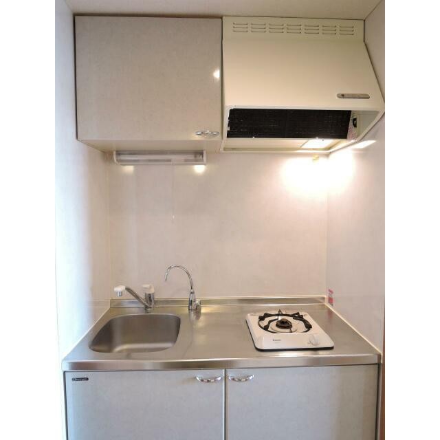 ※掲載写真は同物件別部屋です。(キッチン)
