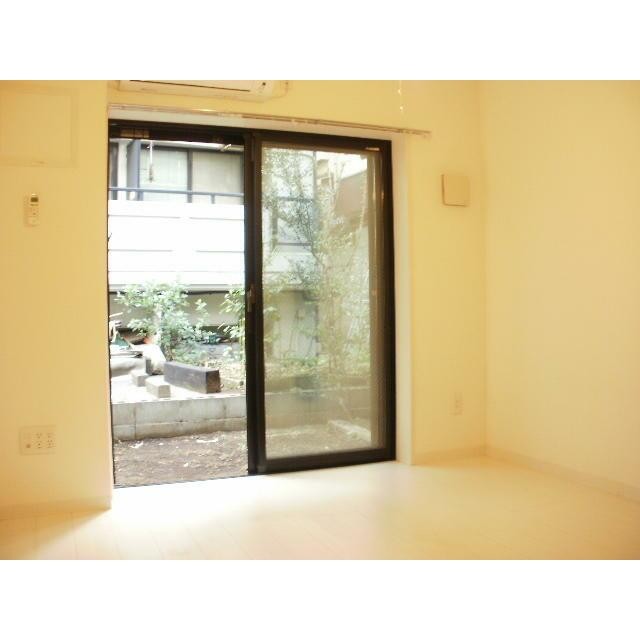 ※別部屋参考写真です(居間)