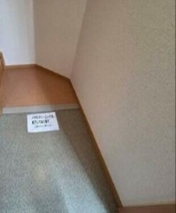 (玄関)