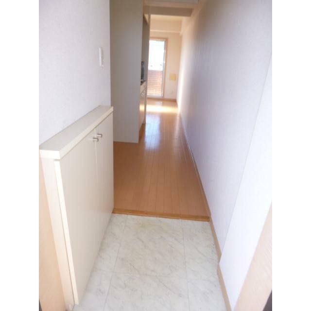 (玄関)