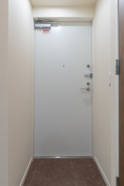 ※写真は同タイプ住戸です。(玄関)