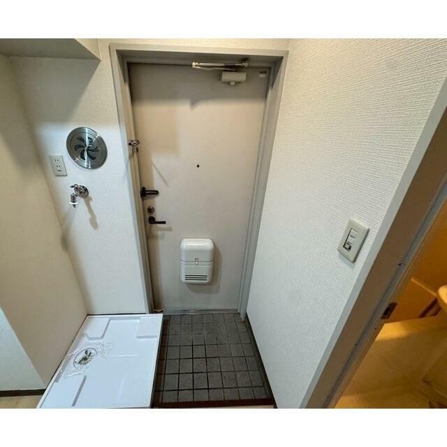 (玄関)