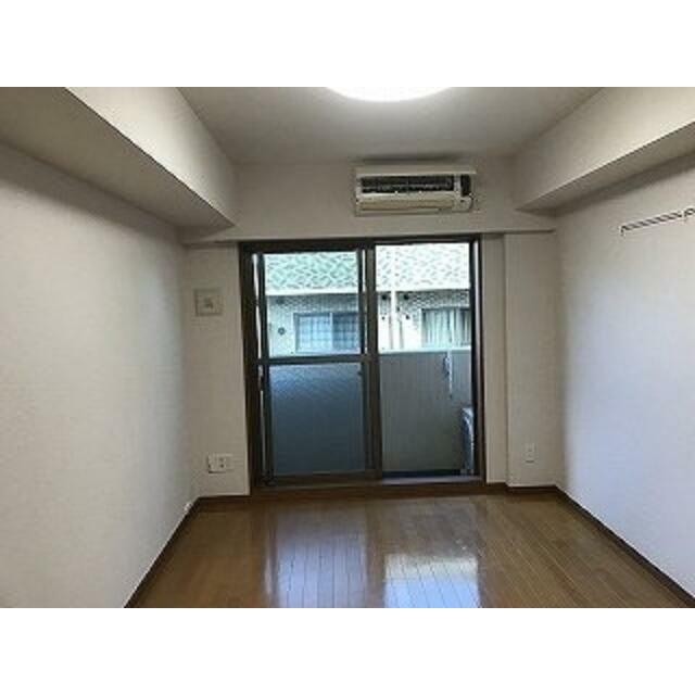 (居間)