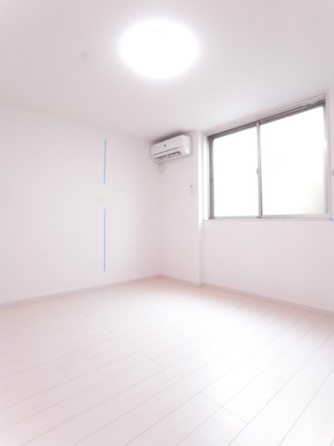 (居間)