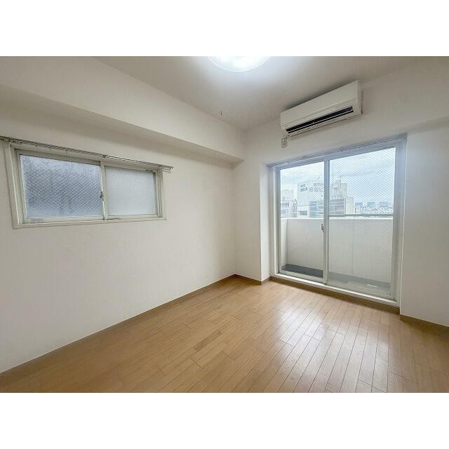 (居間)