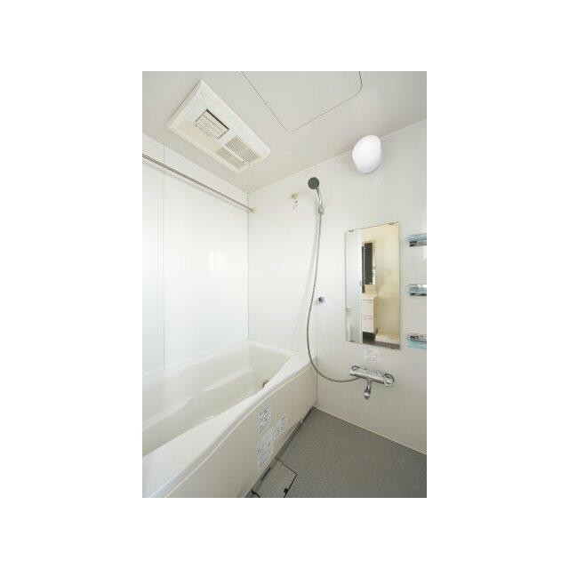 同タイプの別部屋の写真です。(風呂)