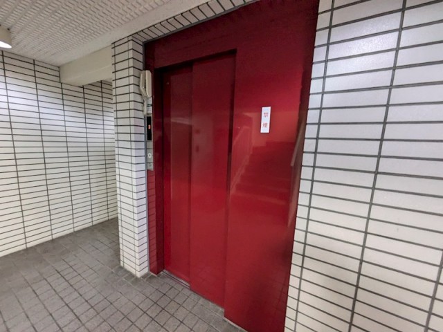 (居間)