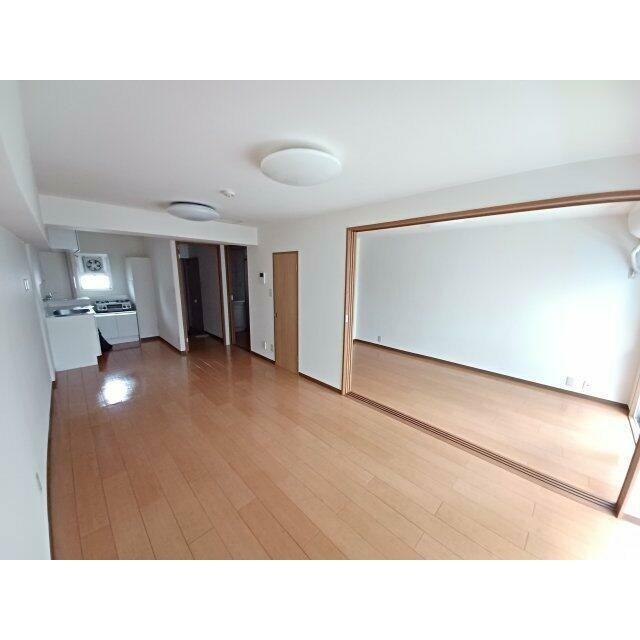 (居間)