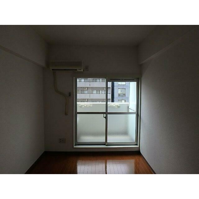 (居間)