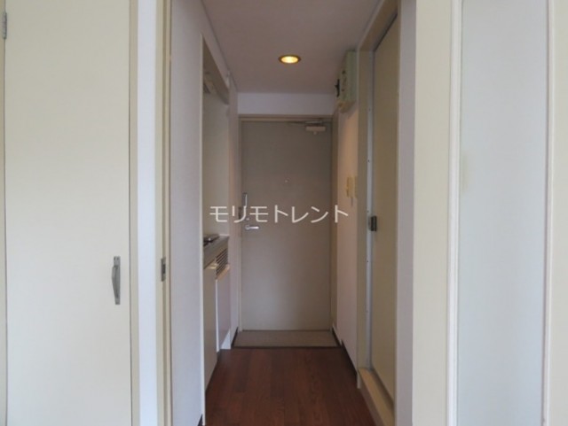 (玄関)